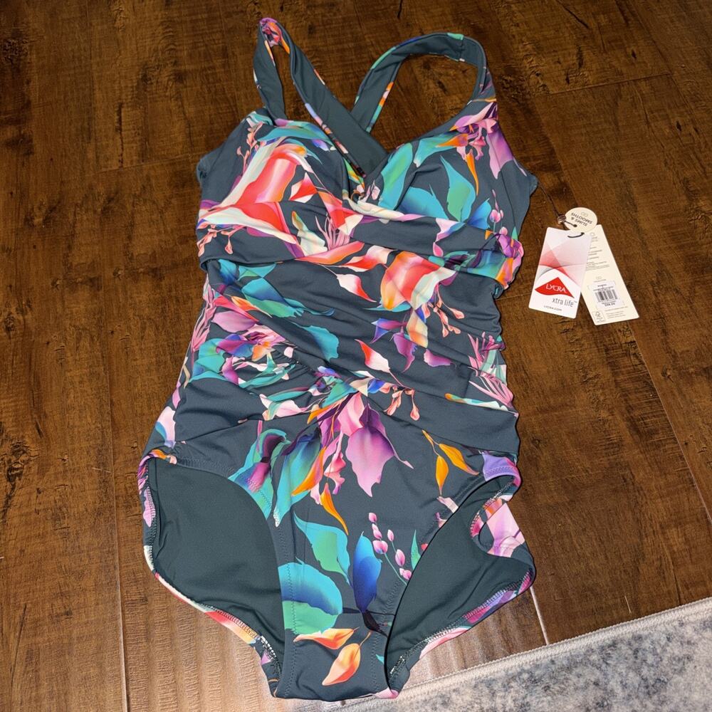 NWT Calia One Piece seamed power sculpt one pieceSwim Suit Women’s Size 8